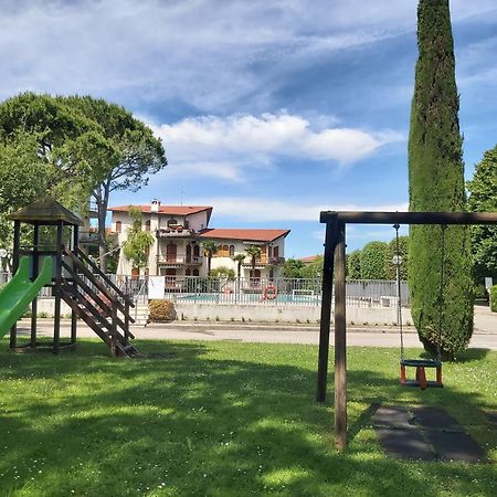 I Limoni Bilocale In Residence Con Piscina Πεσκιέρα ντελ Γκάρντα Εξωτερικό φωτογραφία